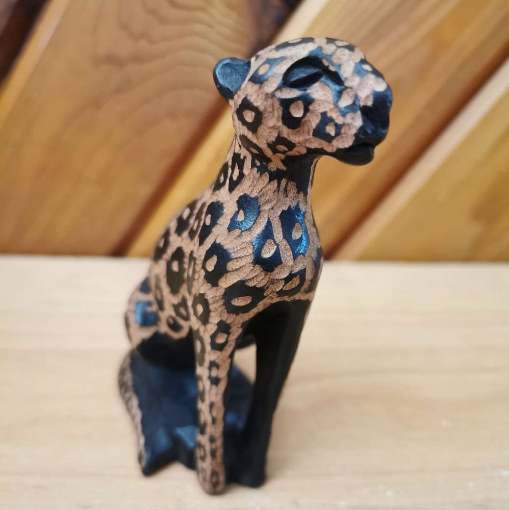 Handcarved Leopard - Picture 2 of 6